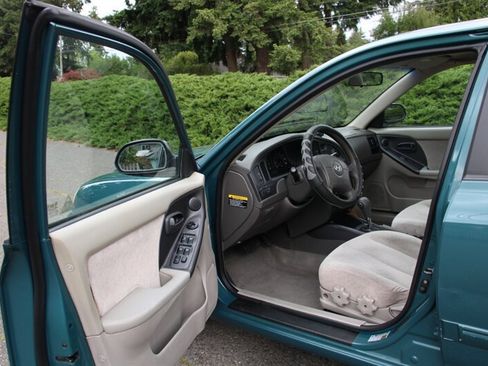 Used 2006 Hyundai Elantra GLS FWD image 5