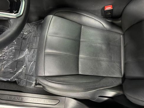Used 2023 Land Rover Range Rover Evoque SE image 26