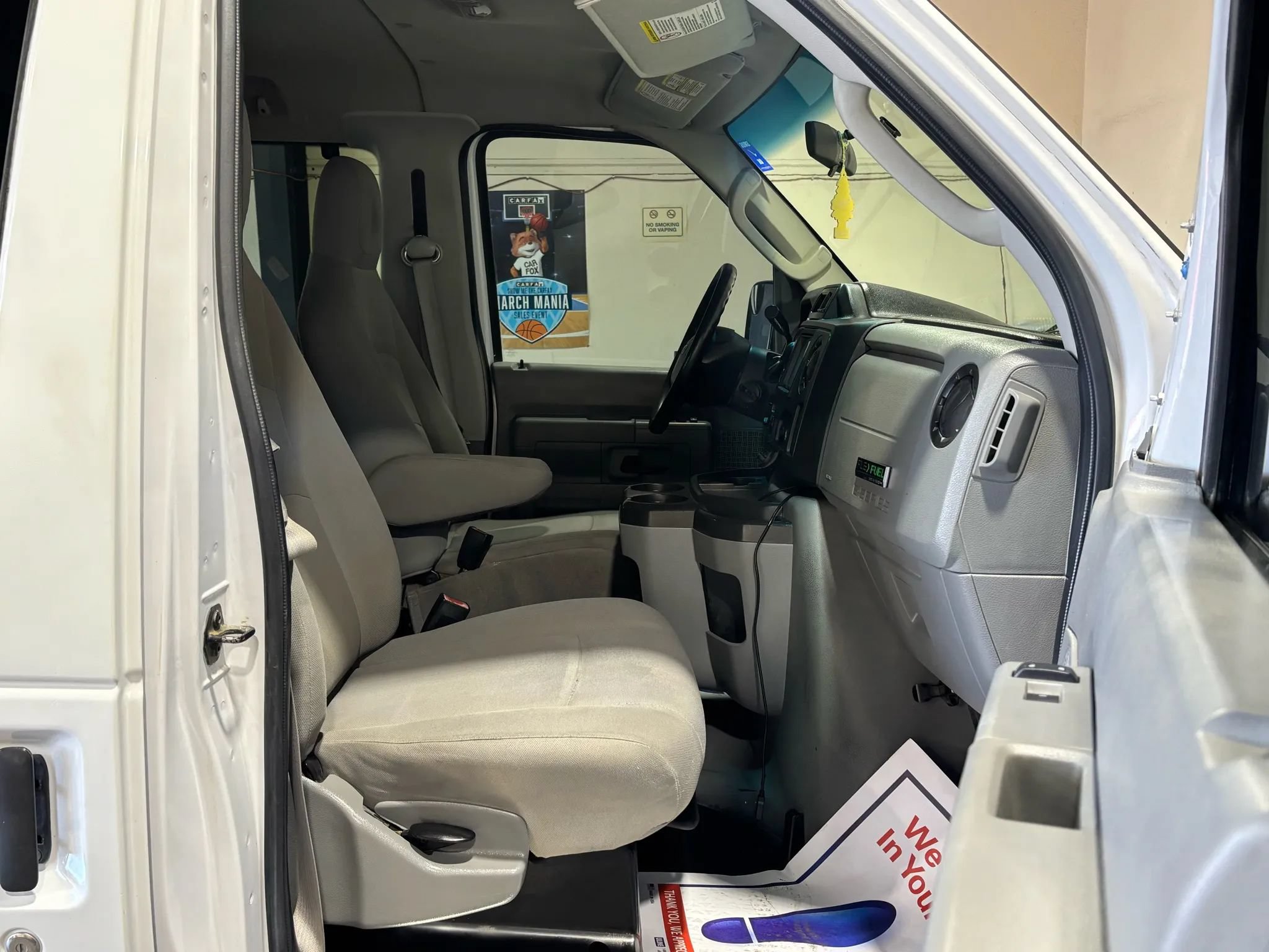 Used 2014 Ford E-350 and Econoline 350 XL RWD image 11