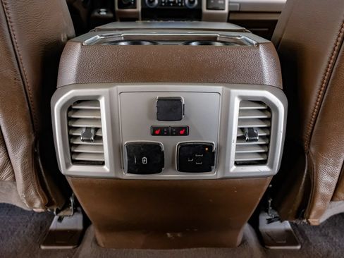 Used 2020 Ford F350 King Ranch w/ King Ranch Ultimate Package AWD/4WD image 34