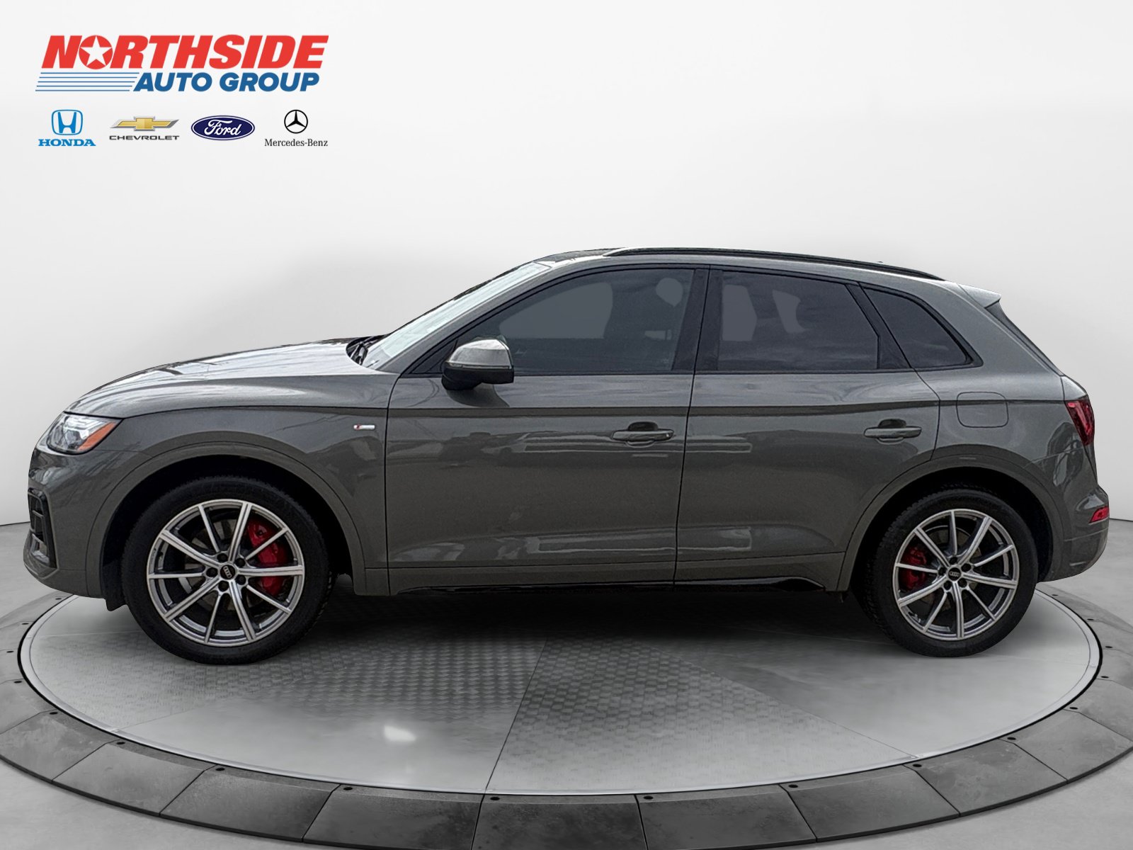 Used 2024 Audi Q5 e Premium Plus AWD/4WD image 4