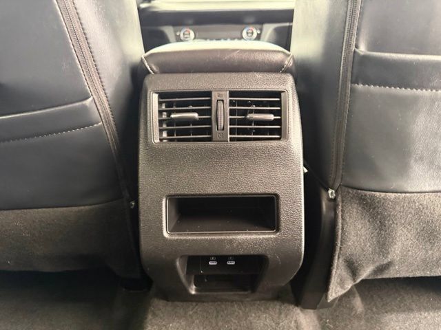 Used 2025 Mitsubishi Outlander SE AWD/4WD image 29