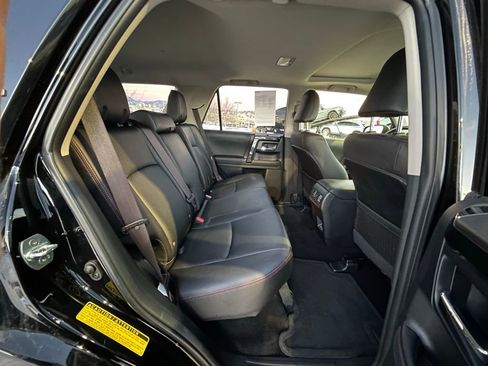 Used 2024 Toyota 4Runner TRD Off-Road Premium image 30