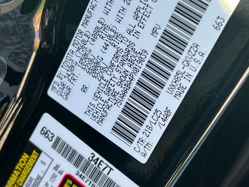 Used 2023 Toyota Sequoia Capstone AWD/4WD image 29