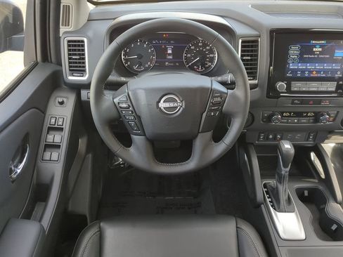 Certified 2024 Nissan Frontier SL w/ Technology Package image 16