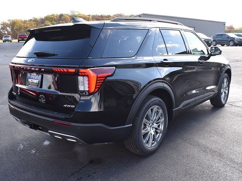 New 2026 Ford Explorer Active w/ Active Comfort Package AWD/4WD image 15