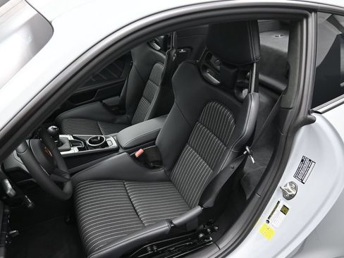 Certified 2024 Porsche 911 GT3 RS RWD image 9