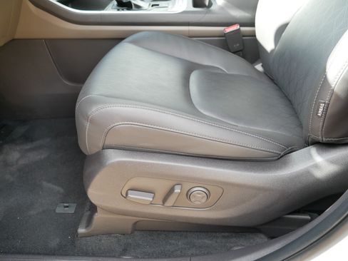 Certified 2026 Kia Carnival FWD image 20