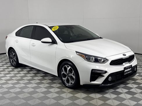 Used 2021 Kia Forte LXS image 3