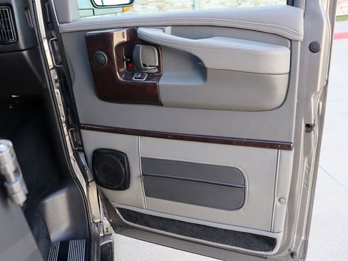 Used 2012 GMC Savana 2500 Extended image 59