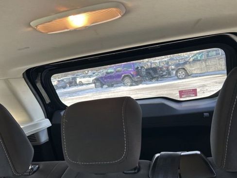 Used 2019 Ford EcoSport SE w/ SE Convenience Package image 20