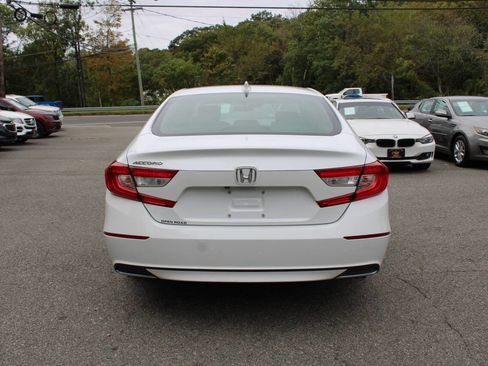 Used 2018 Honda Accord LX image 9