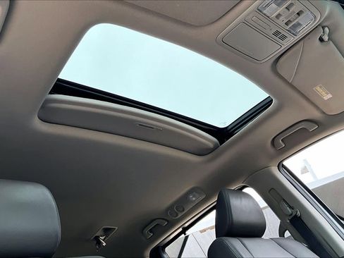 Used 2012 Honda Odyssey EX-L image 13