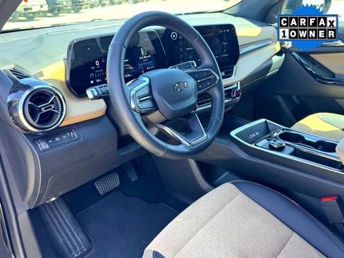 Used 2025 Chevrolet Equinox ACTIV w/ Safety and Technology Package image 11