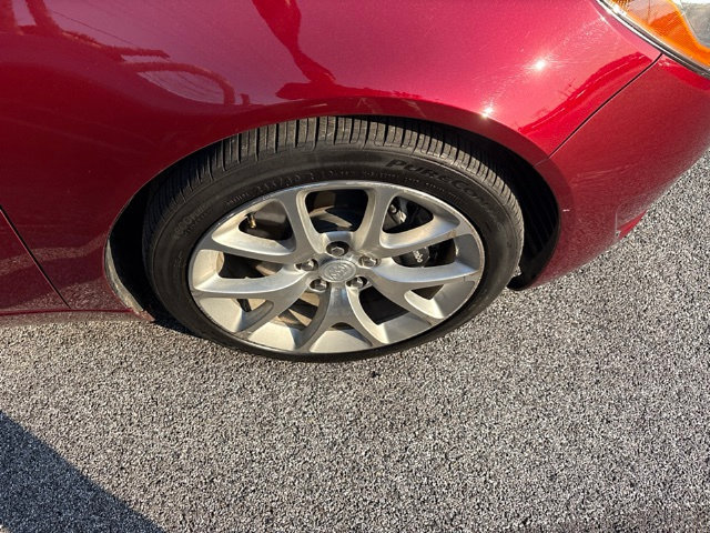 Used 2017 Buick Regal GS w/ Driver Confidence Package #2 FWD image 10