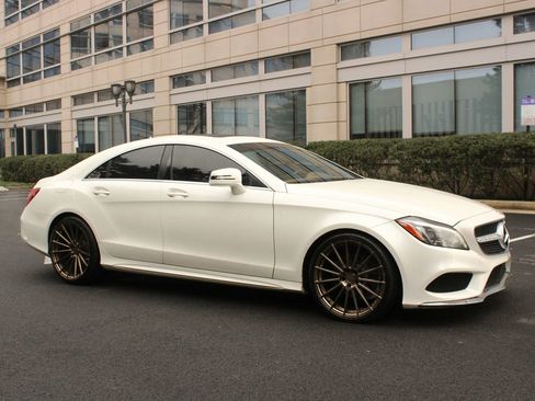Used 2015 Mercedes-Benz CLS 400 image 2