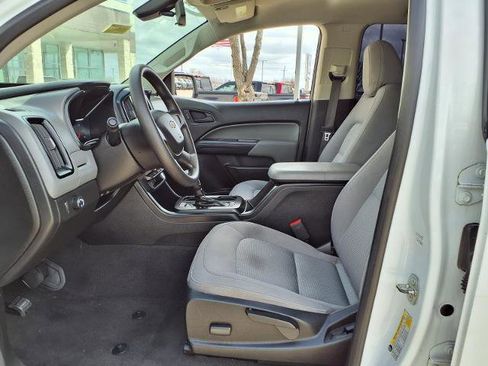 Used 2020 Chevrolet Colorado W/T image 18