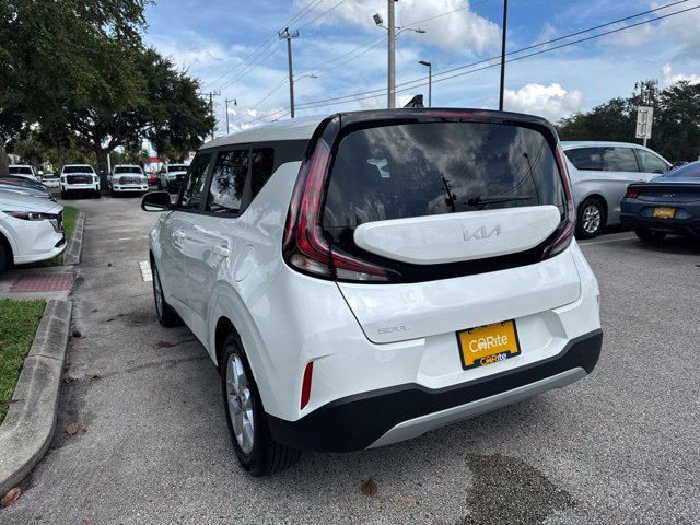 Used 2025 Kia Soul LX w/ LX Technology Package FWD image 5