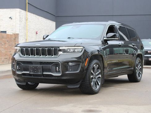 Used 2022 Jeep Grand Cherokee L Overland w/ MOPAR Finishing Package image 2