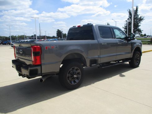 Used 2024 Ford F250 XLT w/ XLT Premium Package AWD/4WD image 6