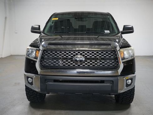 Used 2020 Toyota Tundra SR5 w/ SR5 Upgrade Package RWD image 2