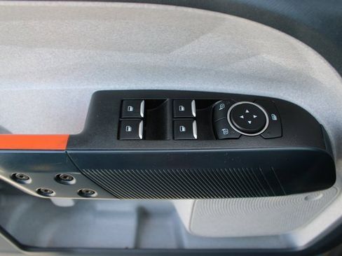 Used 2024 Ford Maverick XLT image 17