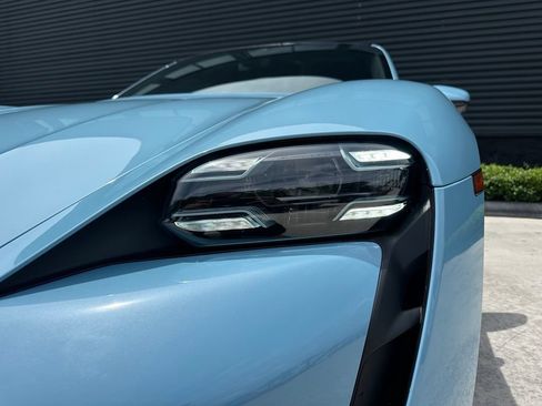 Used 2020 Porsche Taycan 4S AWD/4WD image 9