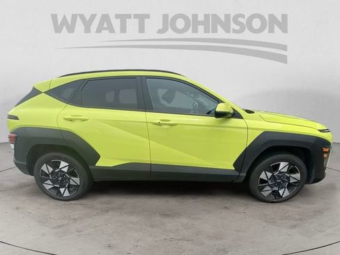 Used 2024 Hyundai Kona SEL AWD/4WD image 11