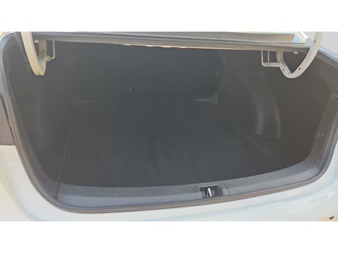 Used 2025 Toyota Corolla LE FWD image 13