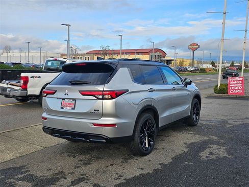 New 2025 Mitsubishi Outlander SEL Black Edition image 5