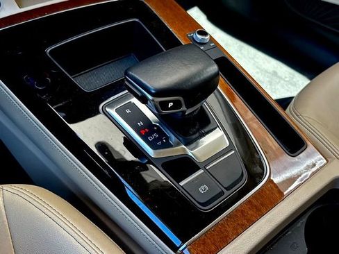 Used 2023 Audi Q5 2.0T Premium Plus AWD/4WD image 22