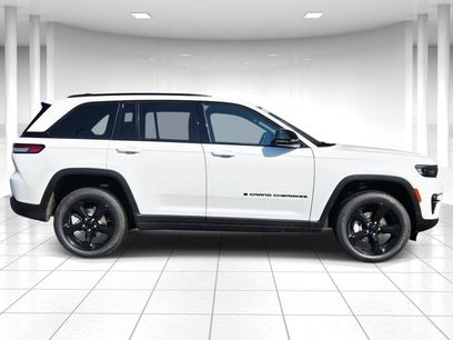 New 2025 Jeep Grand Cherokee Limited w/ Black Appearance Package