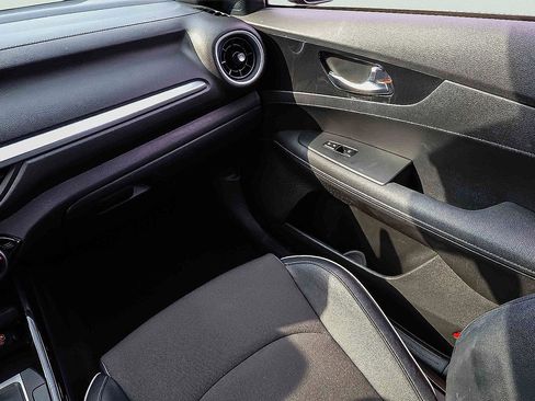 Certified 2023 Kia Forte GT-Line w/ GT-Line Technology Package image 19