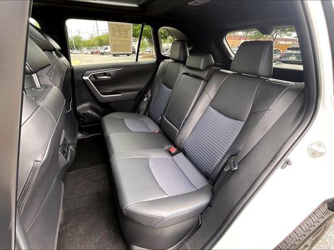 Used 2023 Toyota RAV4 XSE AWD/4WD image 31