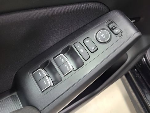Used 2025 Honda Civic LX image 21