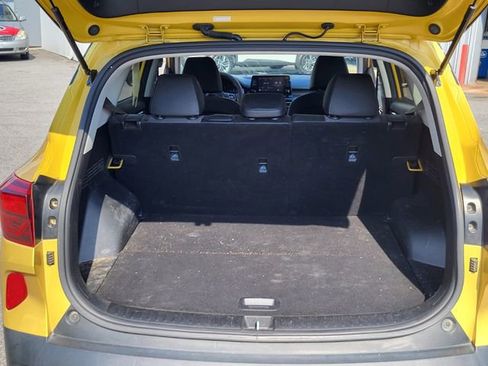 Used 2023 Kia Seltos S FWD image 4