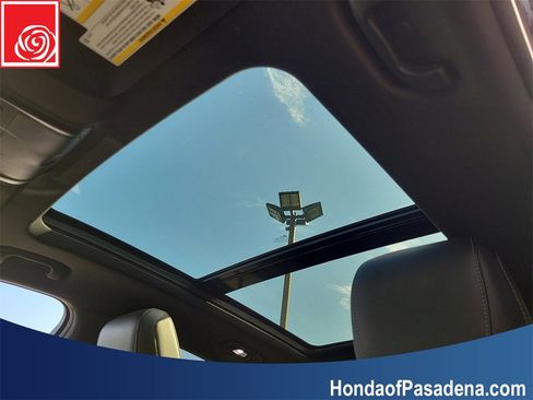 Used 2019 Cadillac XT4 Premium Luxury image 22