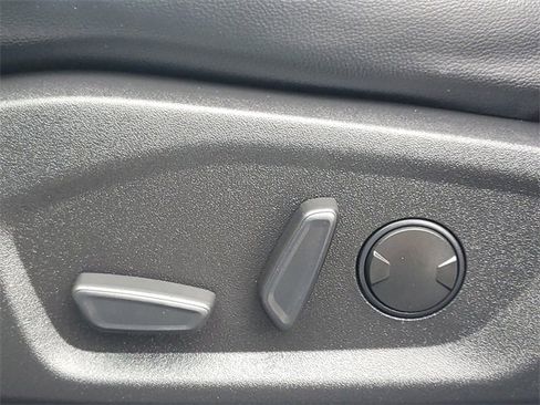 Certified 2024 Ford Edge SEL w/ Convenience Package image 10