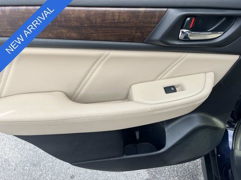 Used 2018 Subaru Outback 3.6R Limited AWD/4WD image 19
