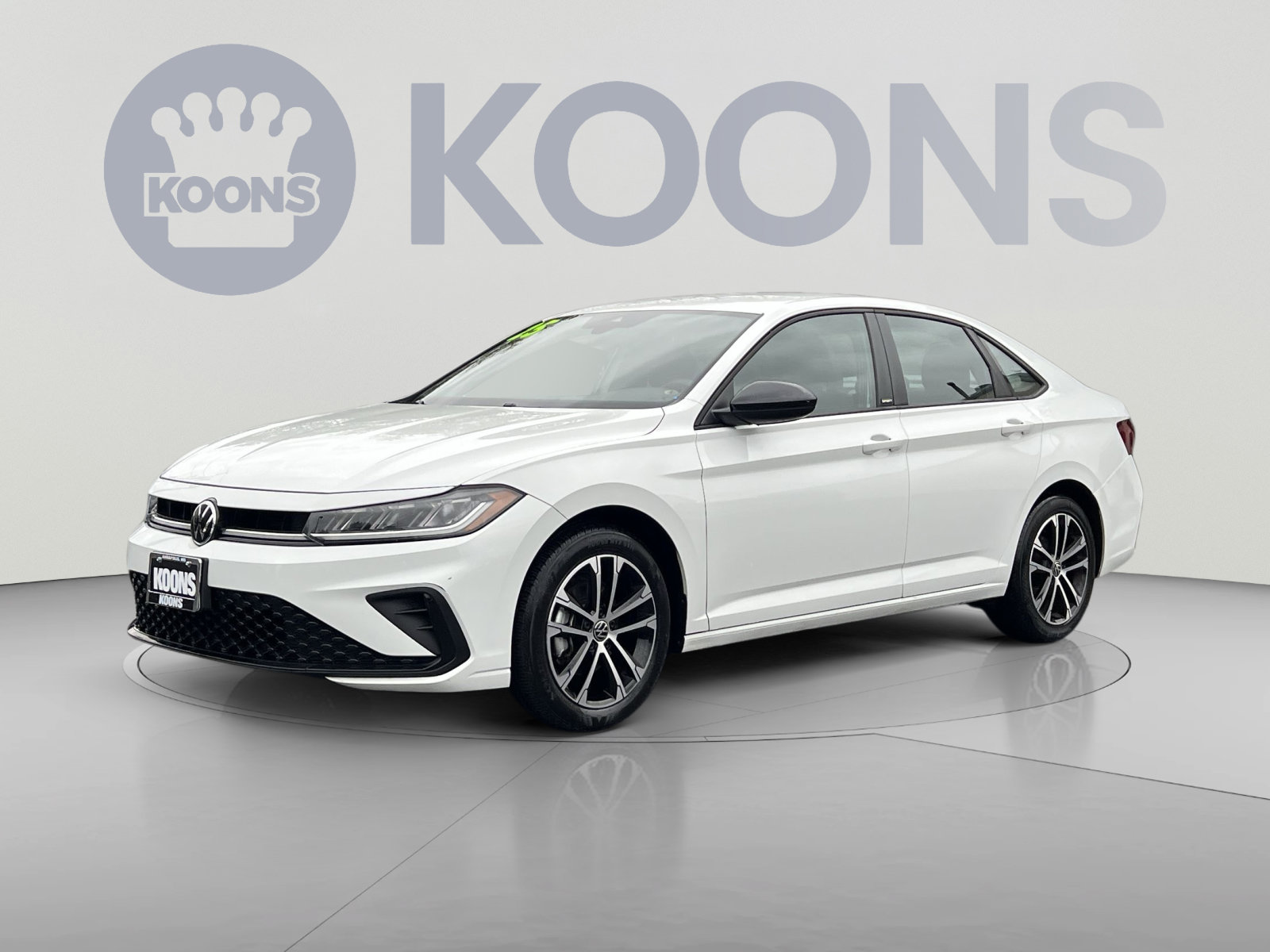 Used 2025 Volkswagen Jetta Sport FWD image 1