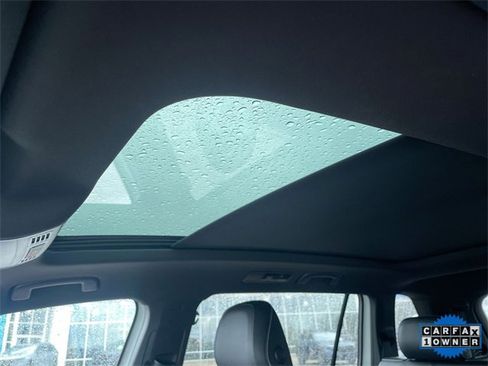 Used 2023 Volkswagen Tiguan SE R-Line image 23