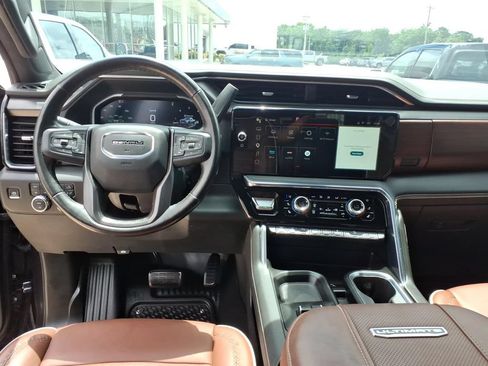 Used 2024 GMC Sierra 2500 Denali Ultimate w/ Max Trailering Package AWD/4WD image 21