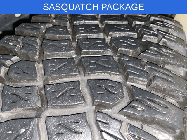 Used 2023 Ford Bronco Badlands w/ Sasquatch Package AWD/4WD image 16