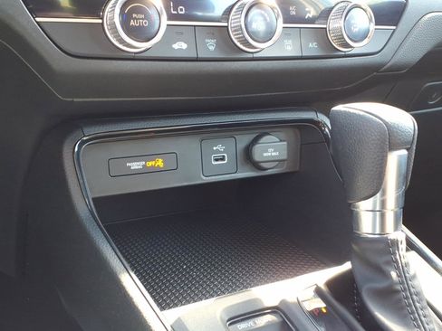 Certified 2023 Honda CR-V LX image 21