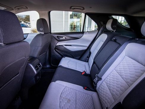 Used 2019 Chevrolet Equinox LS image 39
