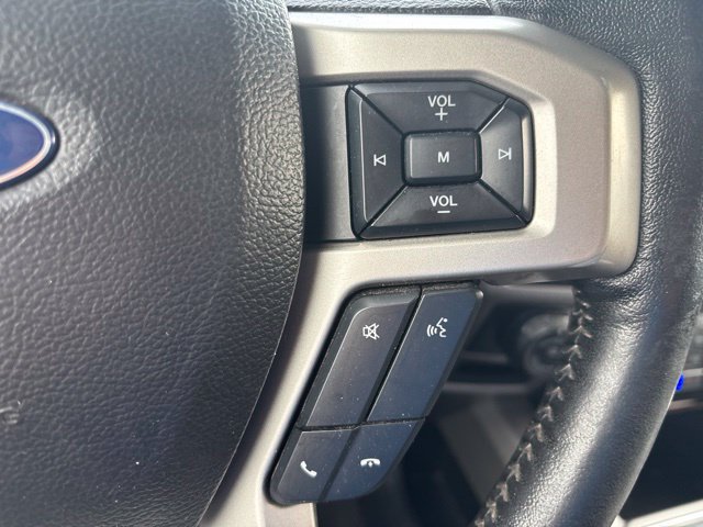 Used 2019 Ford F150 Lariat w/ Equipment Group 502A Luxury AWD/4WD image 9