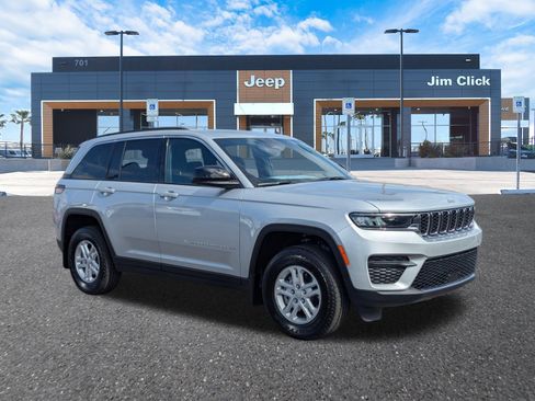 New 2025 Jeep Grand Cherokee Laredo w/ Luxury Tech Group I image 1