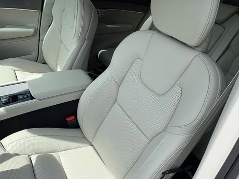 New 2026 Volvo XC90 B6 Ultra w/ Protection Package Premier AWD/4WD image 20