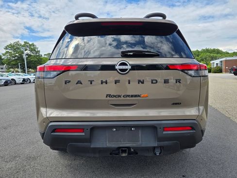 Used 2024 Nissan Pathfinder Rock Creek AWD/4WD image 4