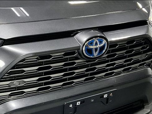 Used 2022 Toyota RAV4 Limited AWD/4WD image 29